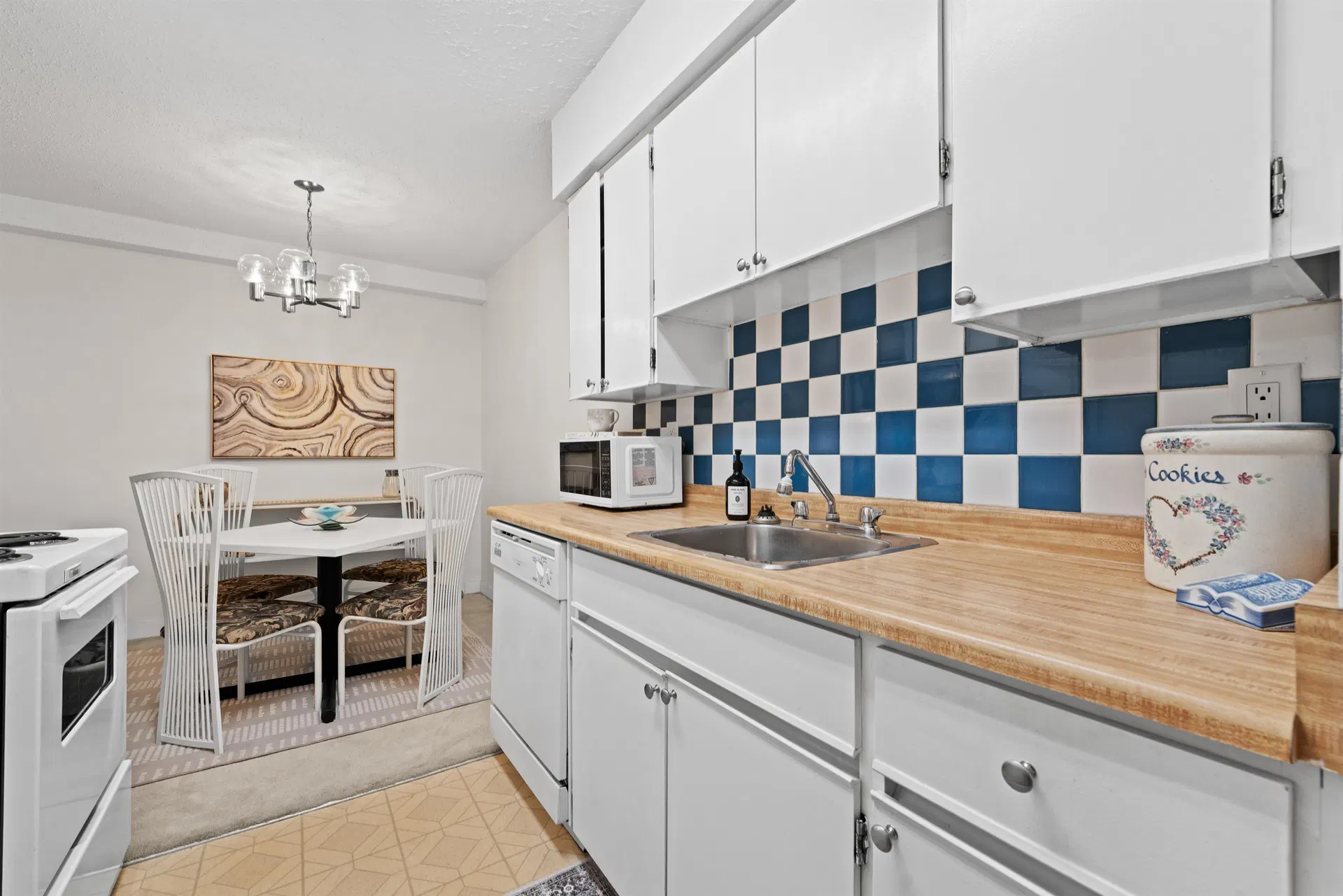 Photo 3 of 21 at #206 – 250 W 1st Street