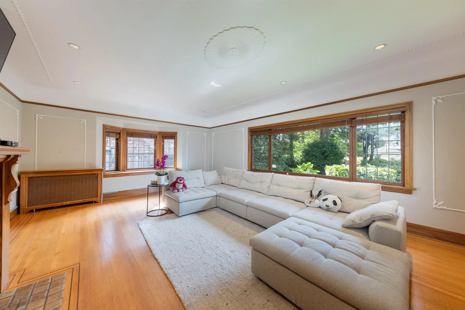 Photo 5 of 15 at 6026 Angus Drive