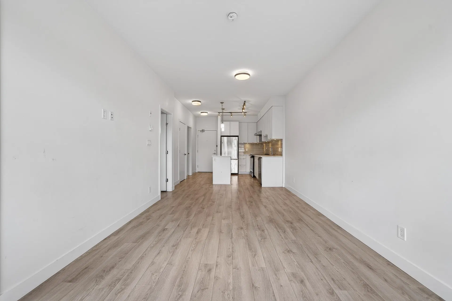 Photo 3 of 18 at #315 – 828 Gauthier Avenue