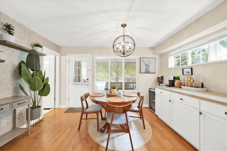 Photo 5 of 23 at #6 – 6651 203 Street