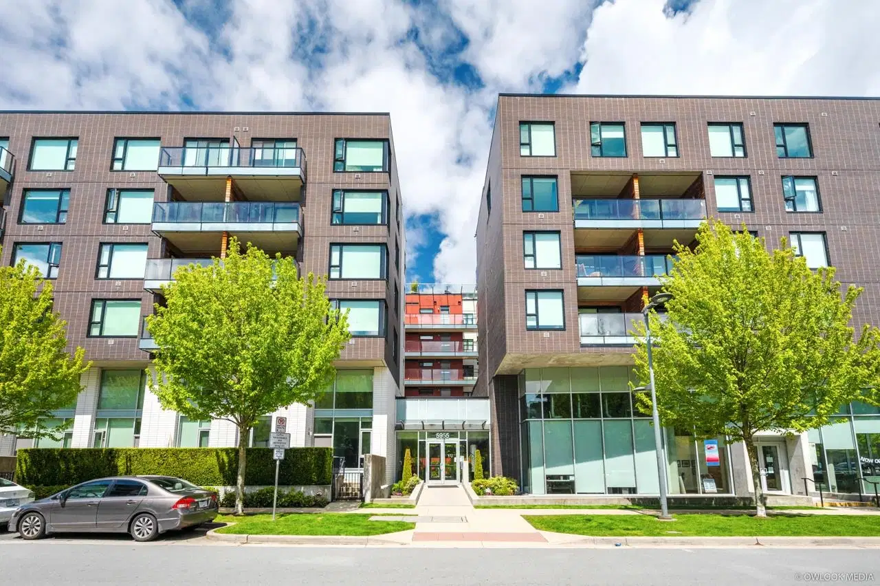 #523 – 5955 Birney Avenue