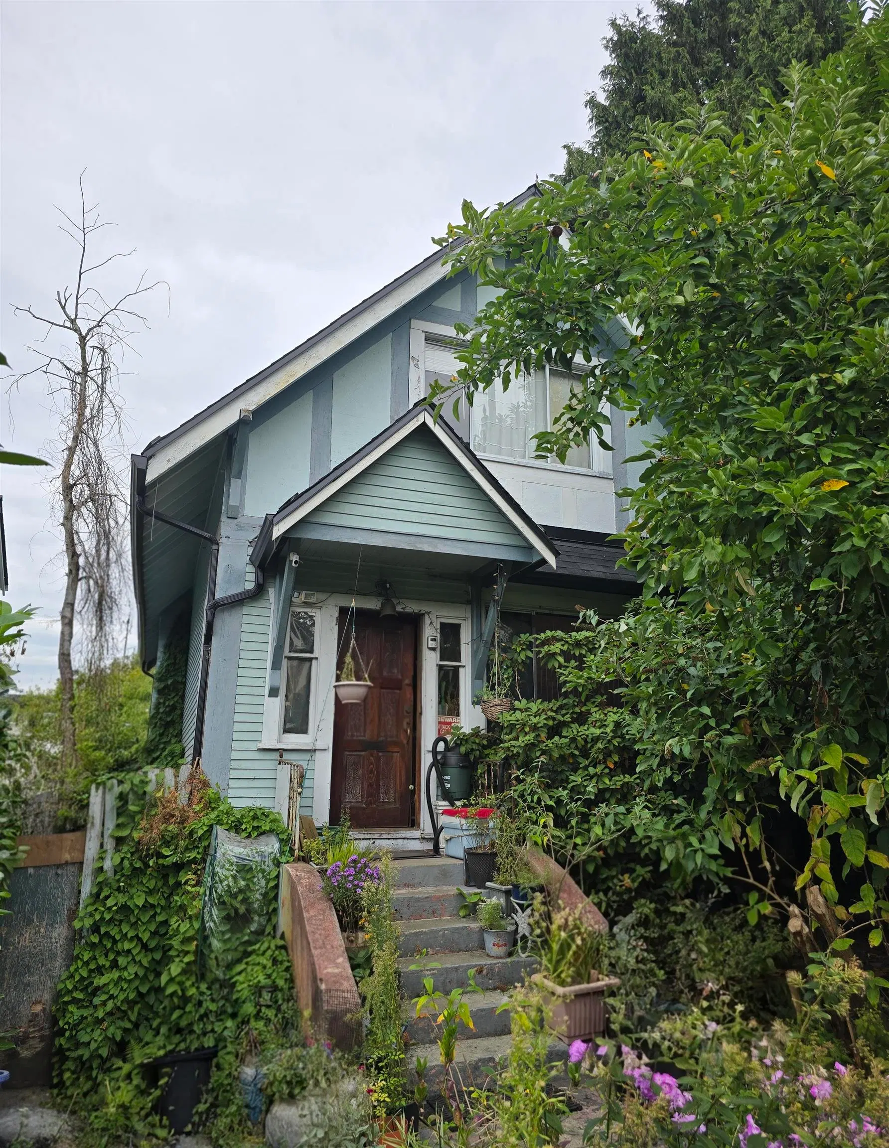 Photo 1 of 2 at 2153 Franklin Street