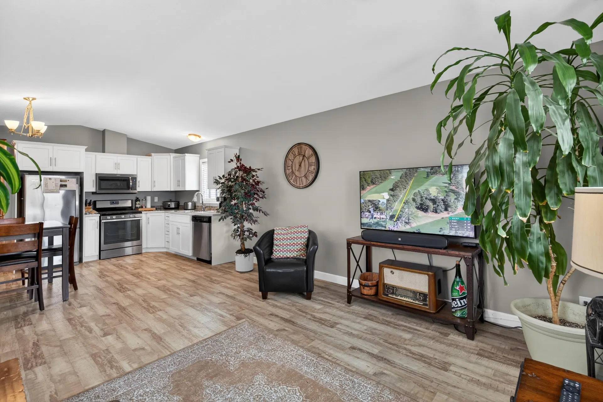 Photo 1 of 24 at #17 – 24330 Fraser Highway
