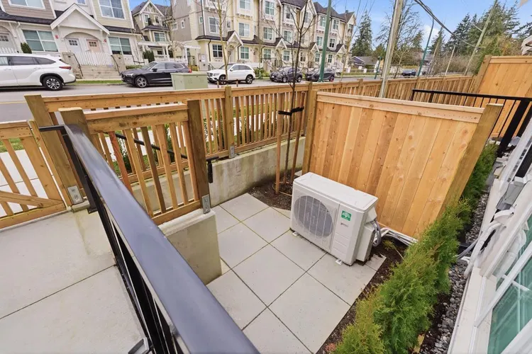 Photo 3 of 28 at #239 – 720 Robinson Street