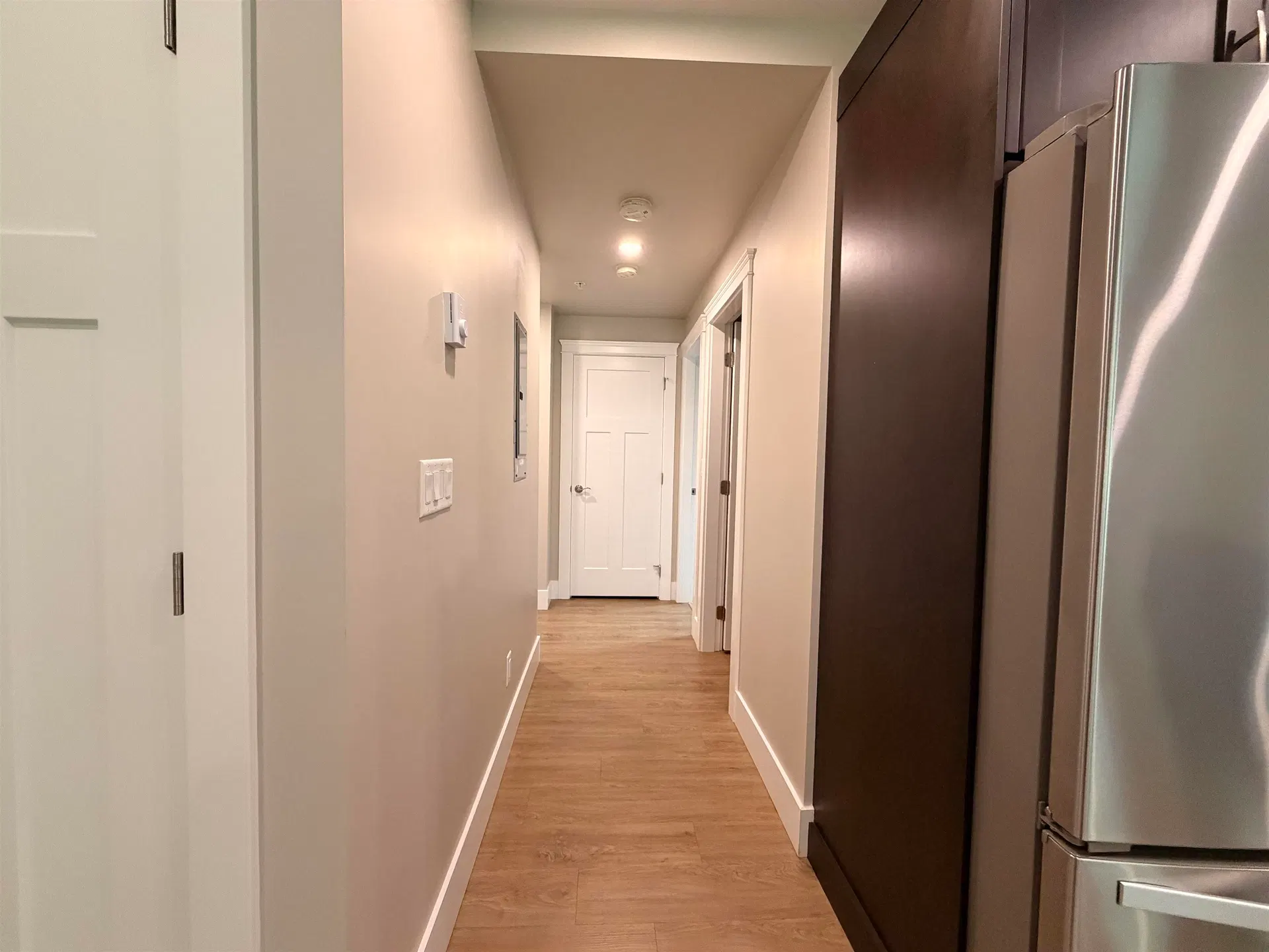 Photo 4 of 18 at Suite – 12295 267 Street