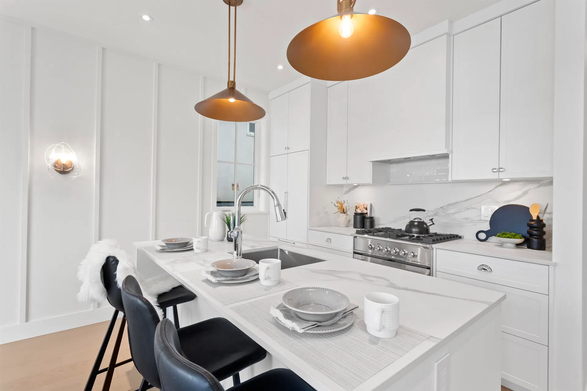 Photo 4 of 36 at #2 – 4315 Albert Street