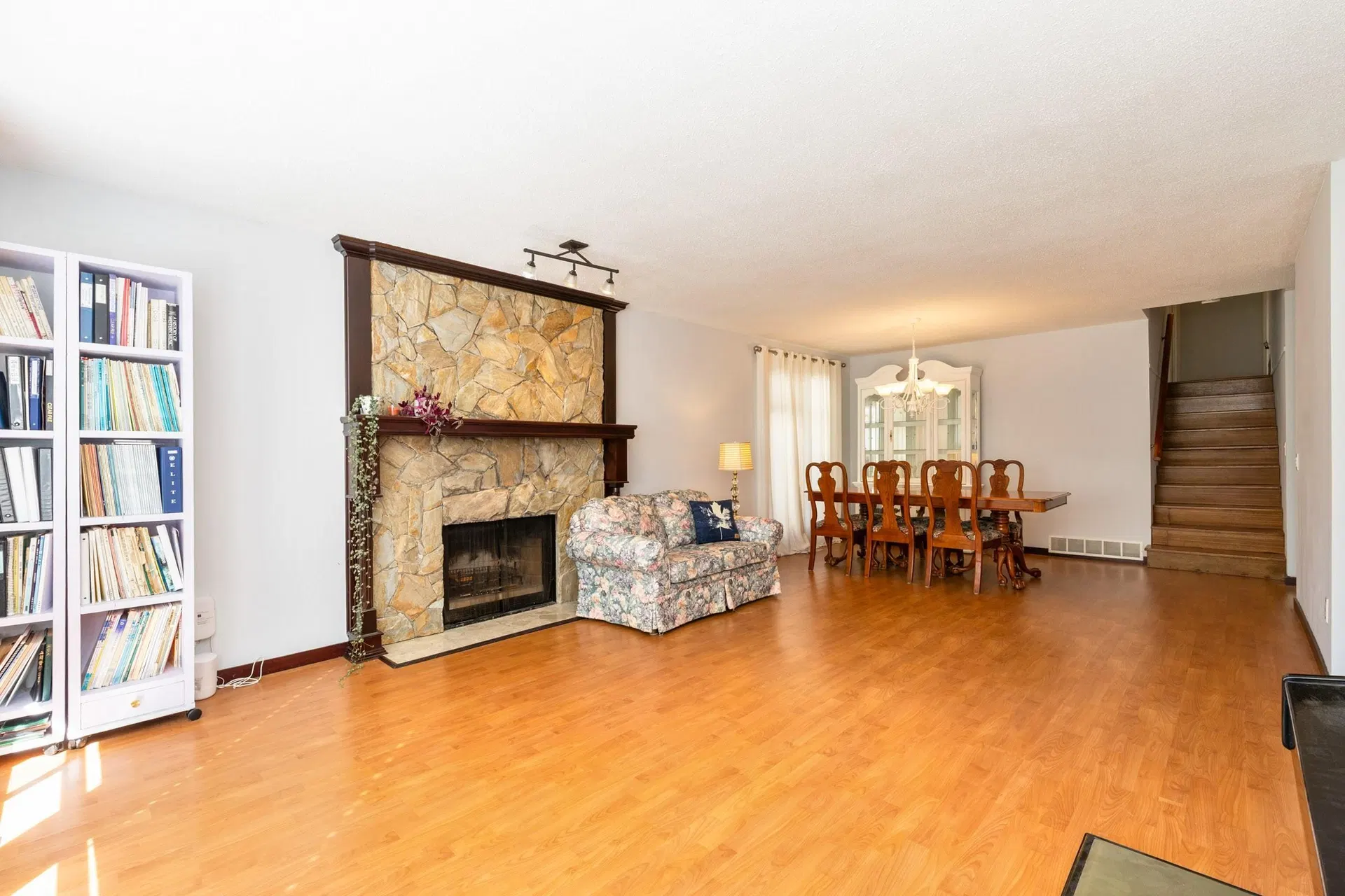 Photo 4 of 31 at 22687 Kendrick Loop