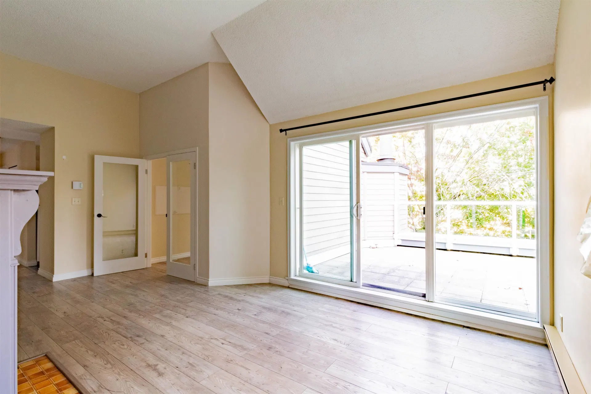Photo 5 of 26 at #306 – 5025 Sanders Street