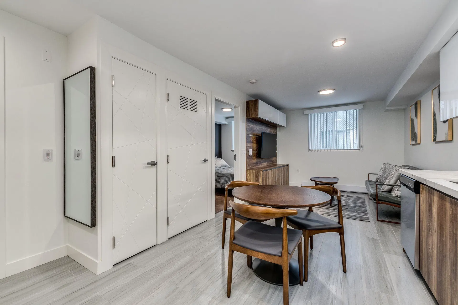 Photo 4 of 20 at #102 – 1168 Pendrell Street