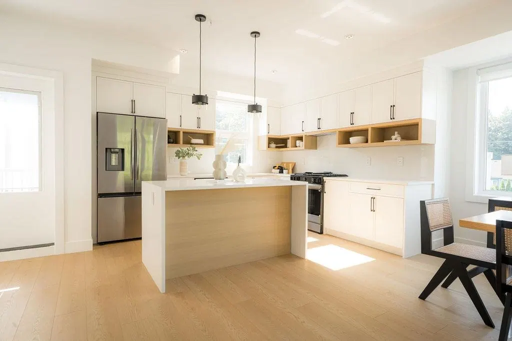 Photo 4 of 37 at #12 – 7540 Briskham Street