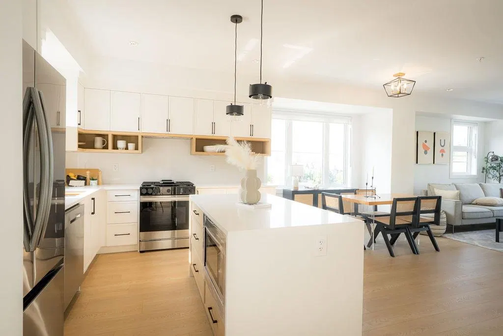 Photo 5 of 37 at #12 – 7540 Briskham Street