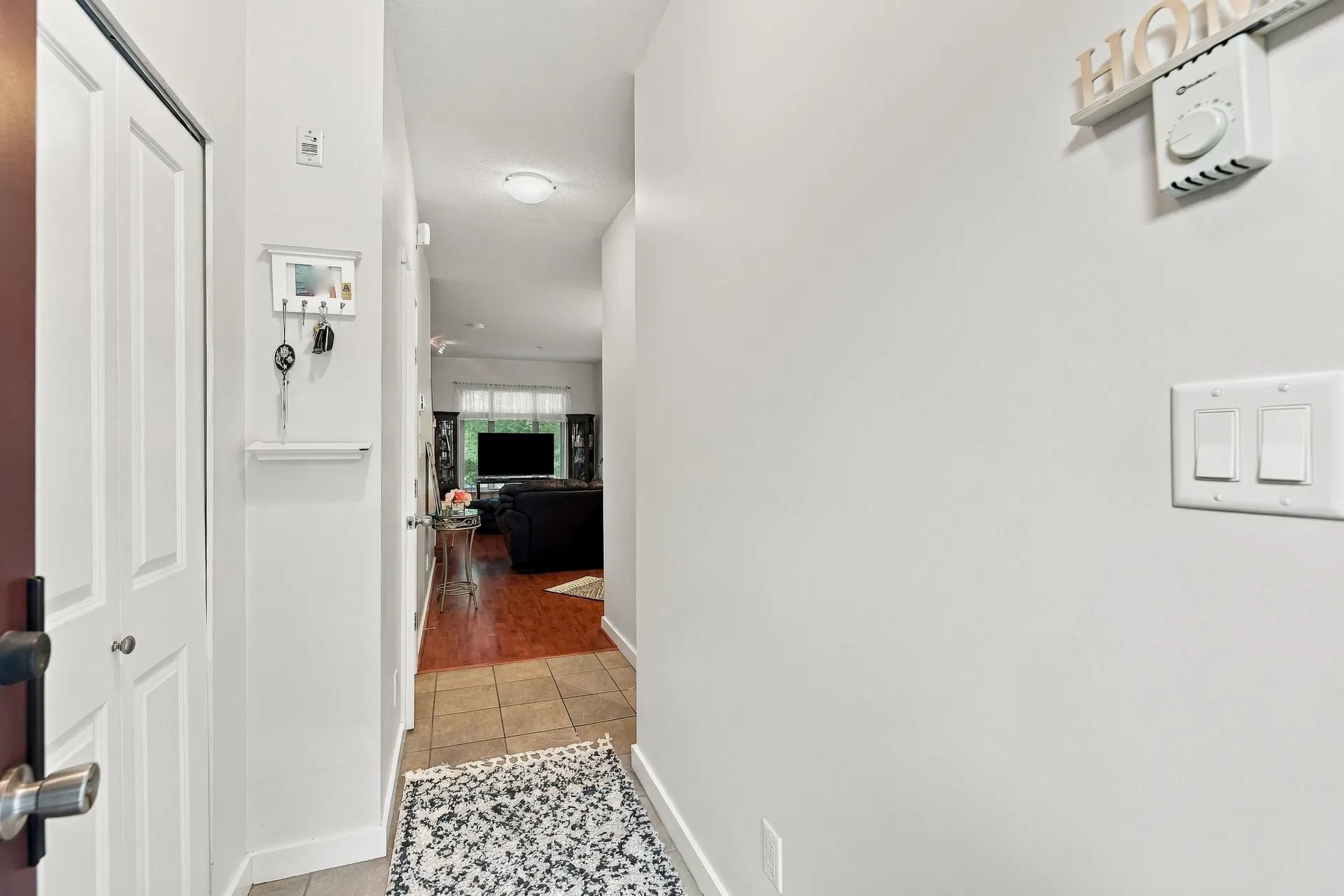 Photo 4 of 33 at #246 – 600 Park Crescent