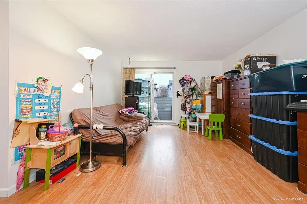 #406 – 16 Lakewood Drive