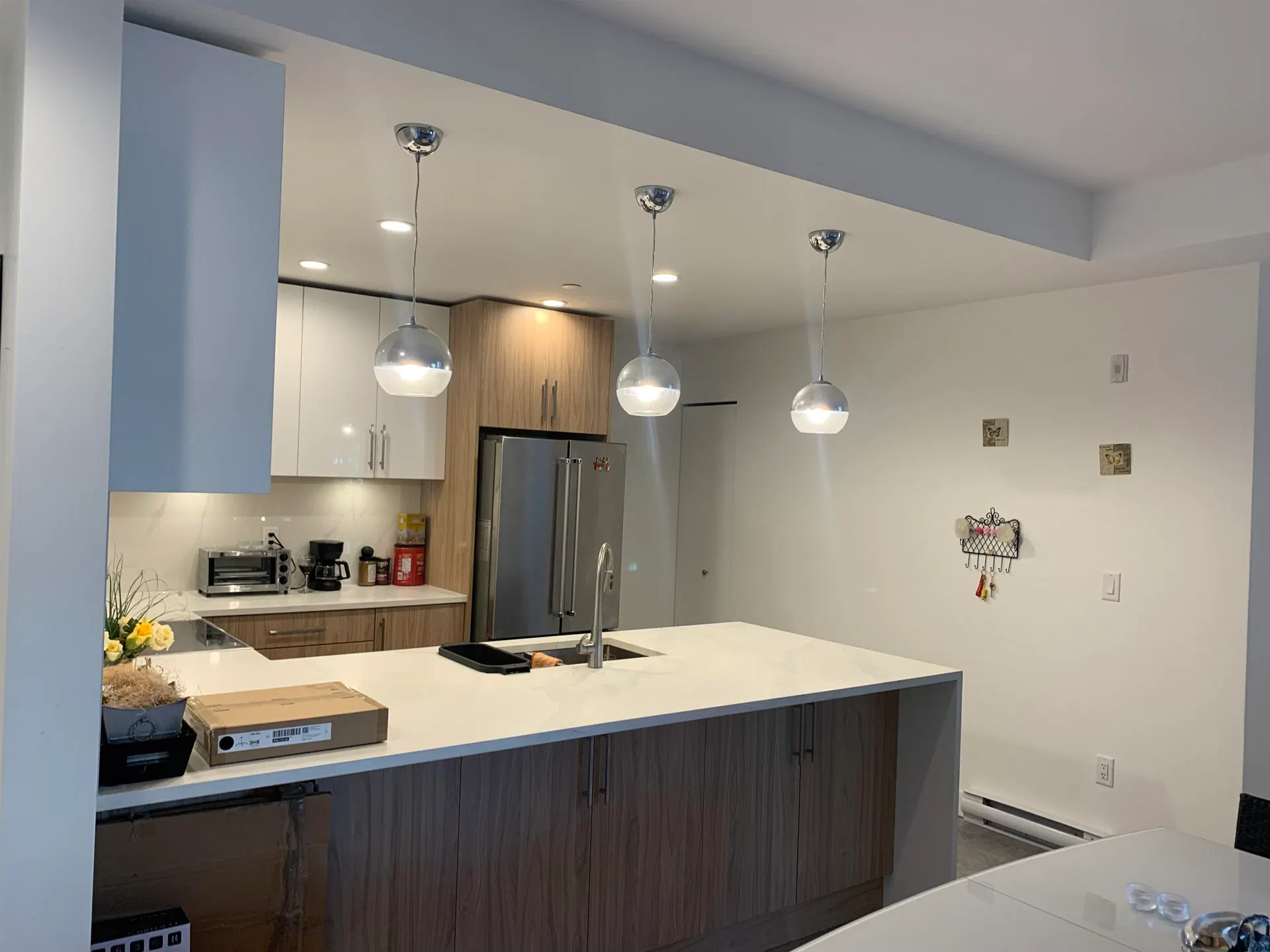 Photo 5 of 19 at #408 – 11703 Fraser Street