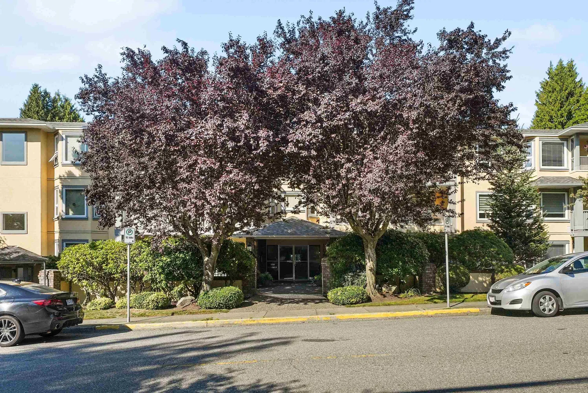 Photo 3 of 28 at #307 – 1459 Blackwood Street