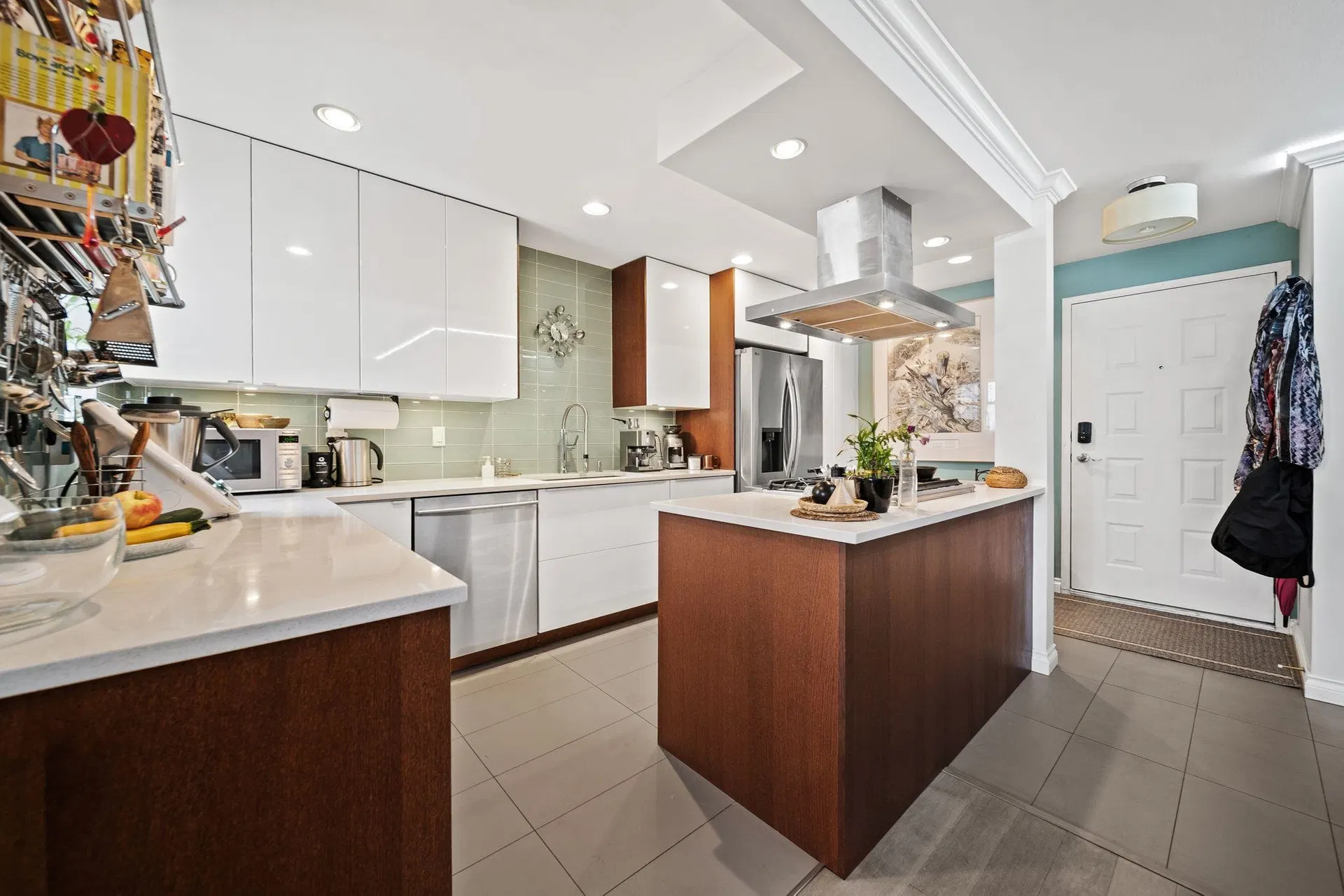 Photo 3 of 35 at #6 – 1234 W 7th Avenue