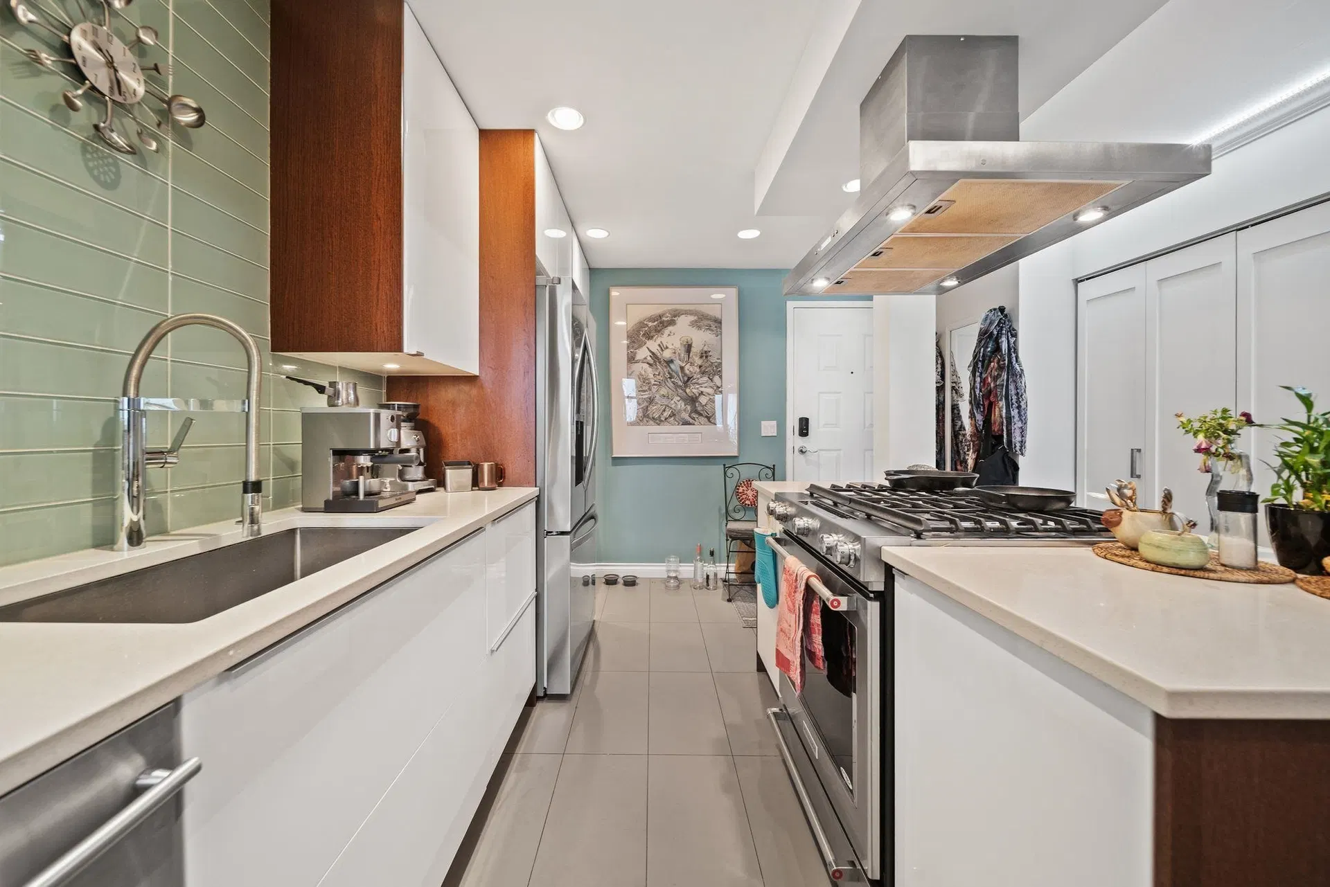 Photo 5 of 35 at #6 – 1234 W 7th Avenue
