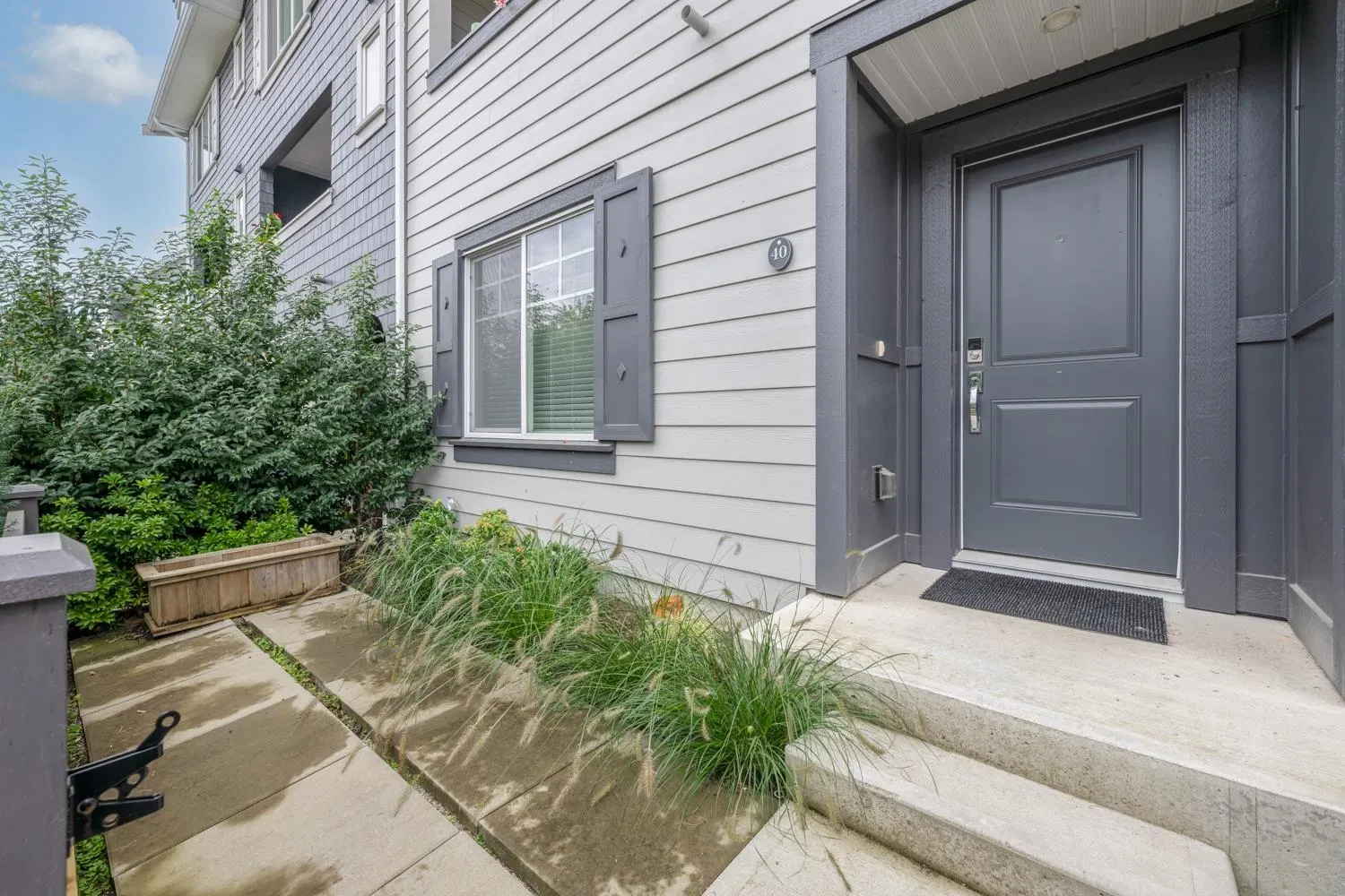 Photo 3 of 17 at #40 – 15489 99a Avenue