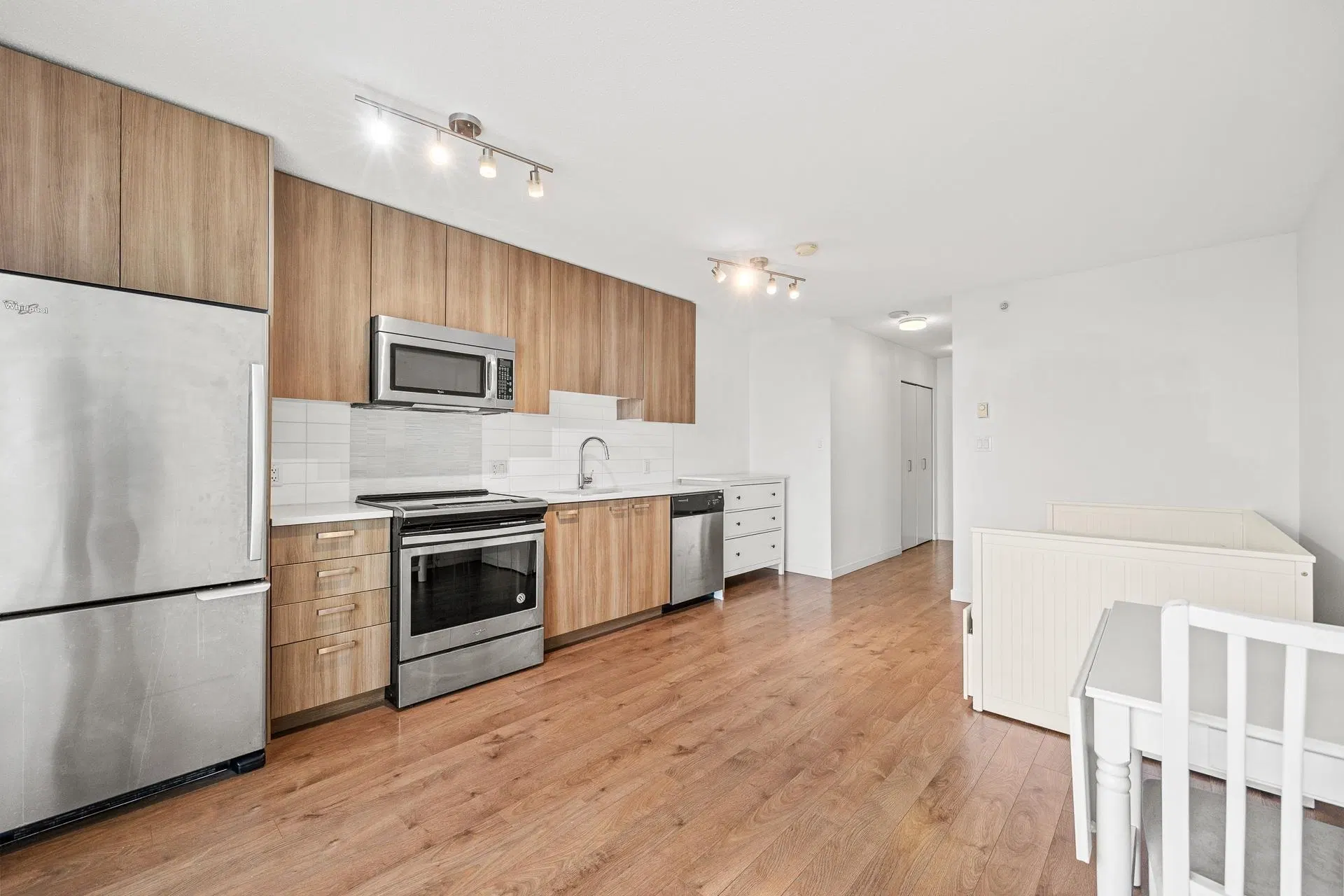 Photo 2 of 14 at #2511 – 13325 102a Avenue