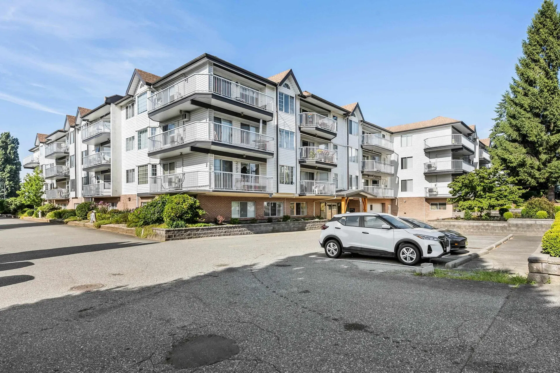 Photo 1 of 40 at #208 – 33535 King Road