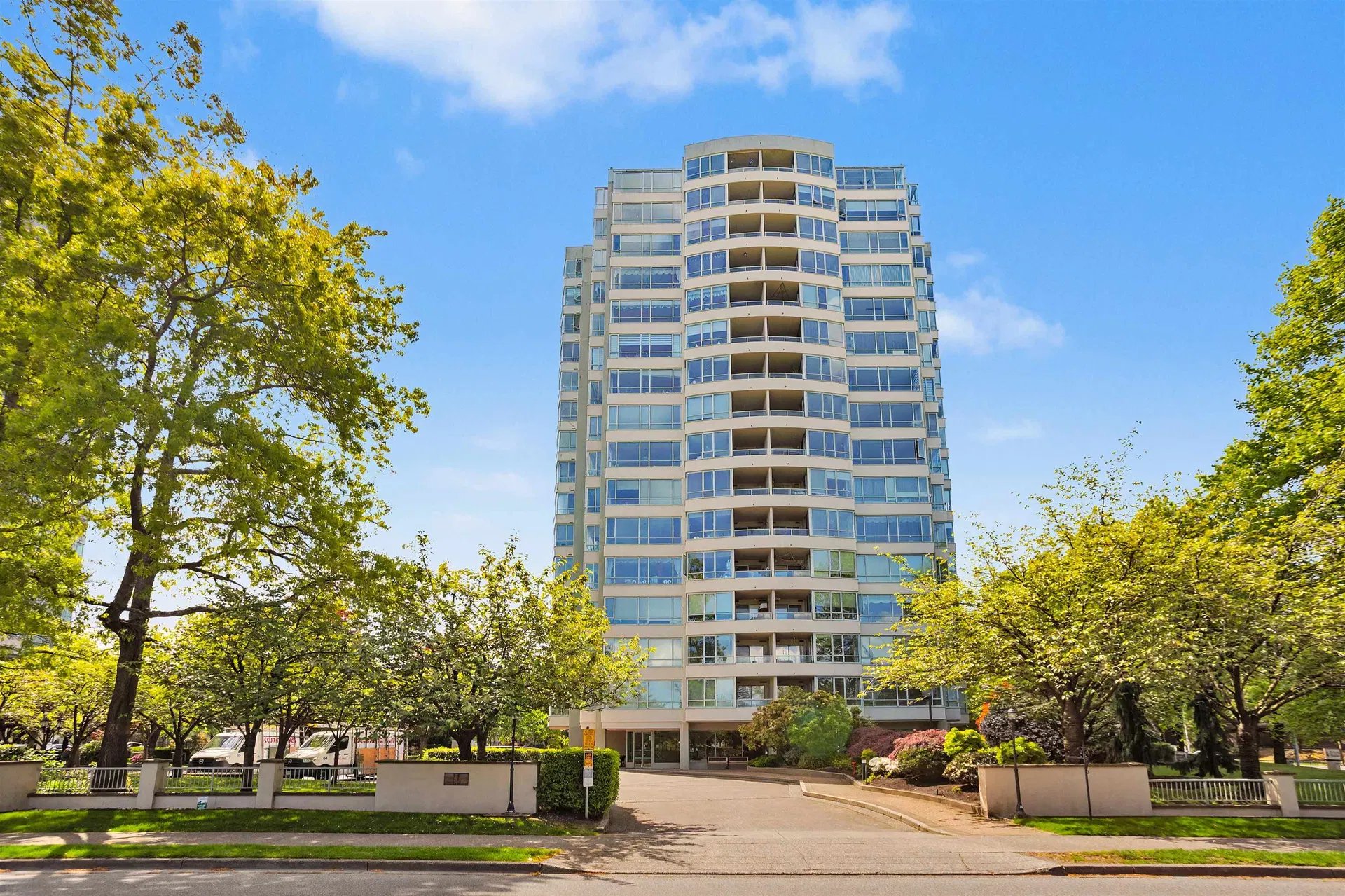 Photo 1 of 33 at #804 – 15030 101 Avenue