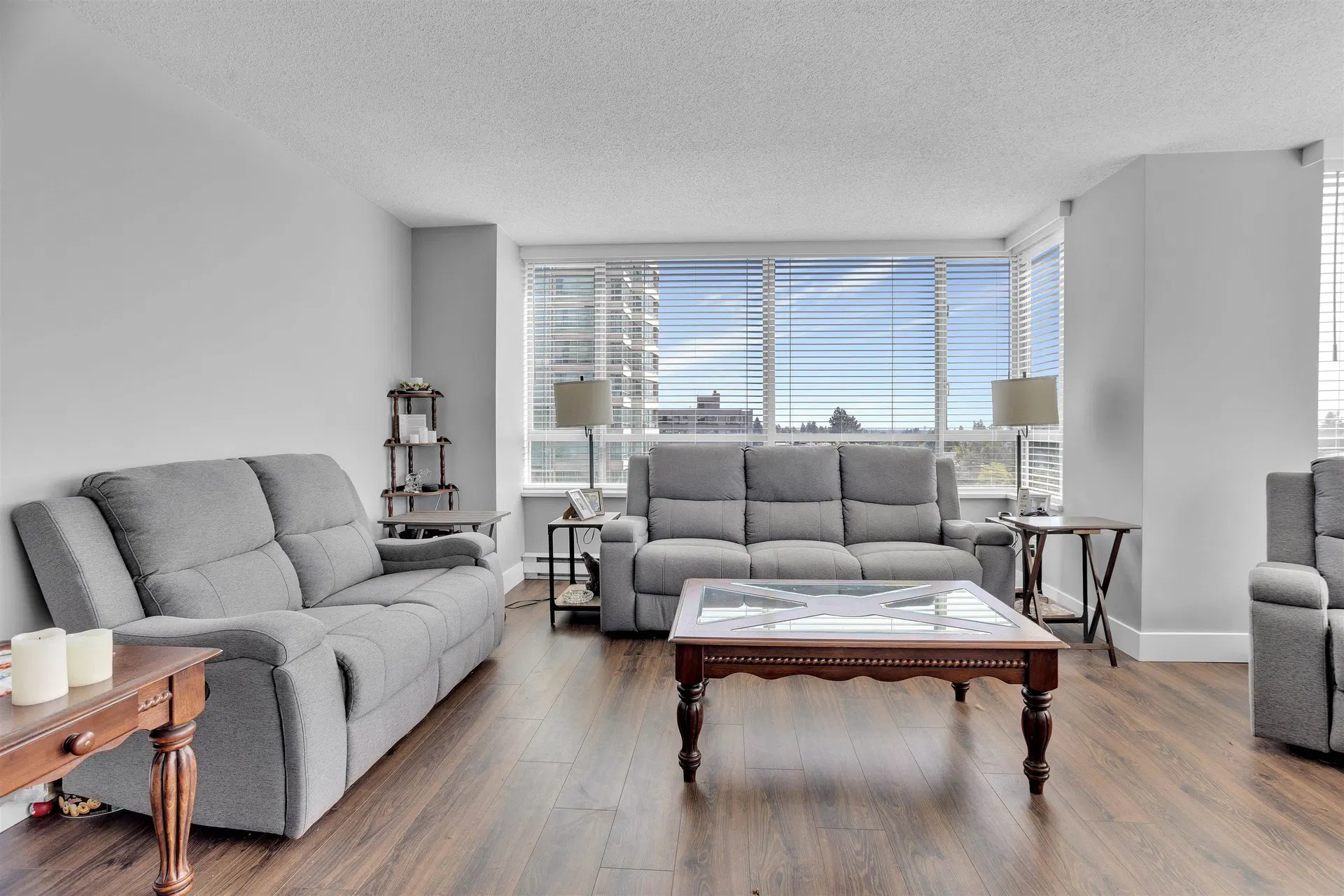 Photo 5 of 33 at #804 – 15030 101 Avenue