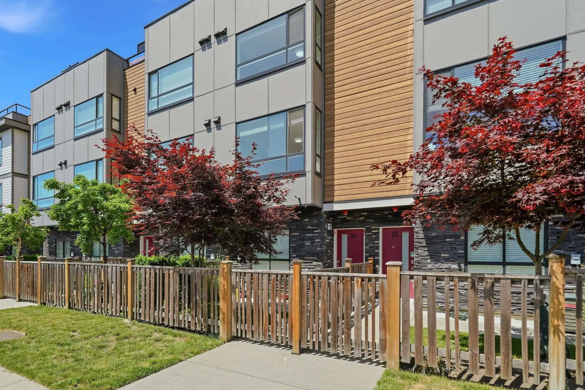 Photo 3 of 32 at #14 – 19631 55a Avenue