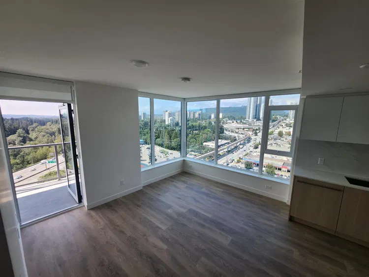 Photo 5 of 35 at #1709 – 318 Alderson Avenue
