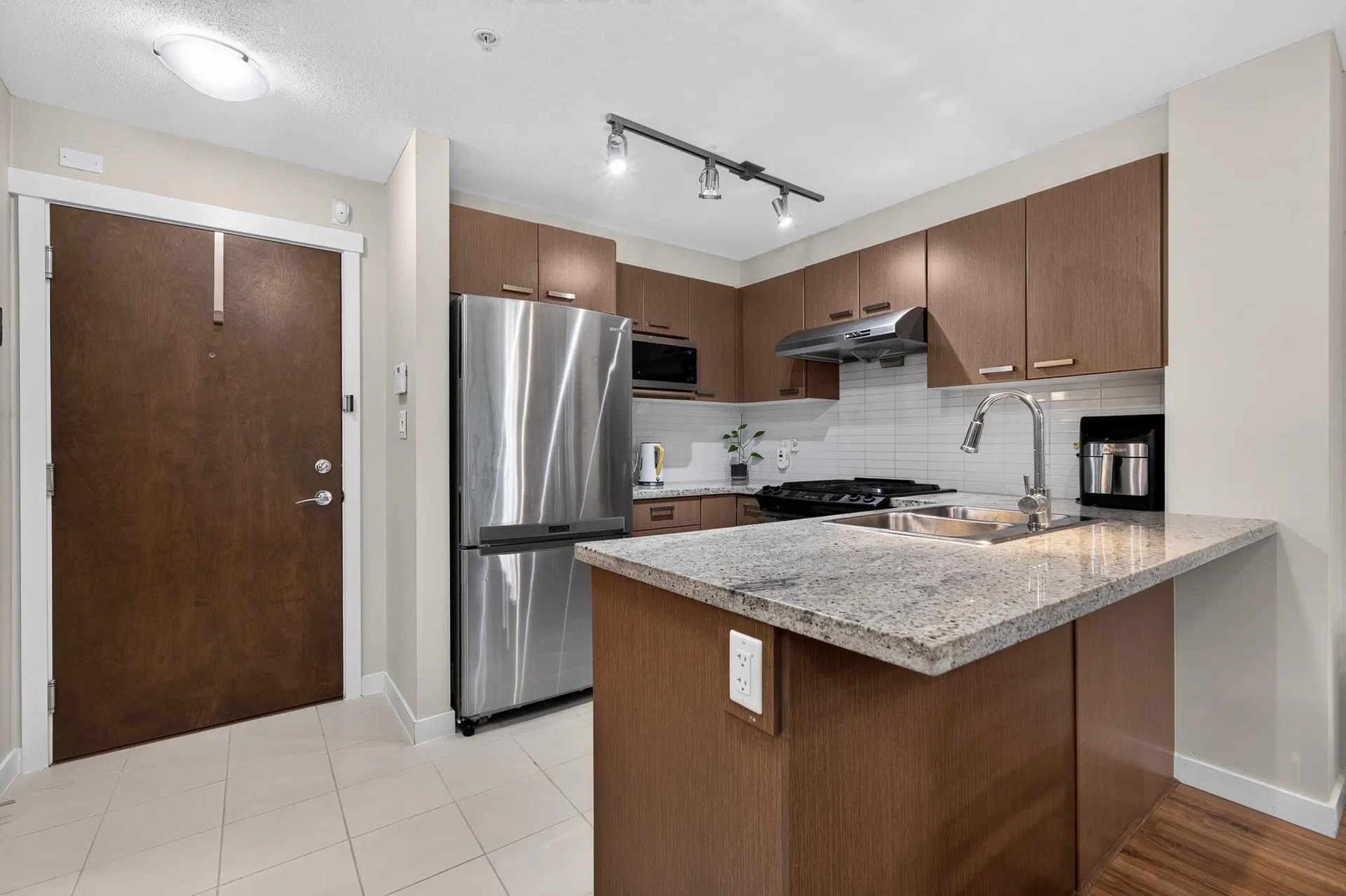 Photo 5 of 36 at #115 – 9399 Tomicki Avenue