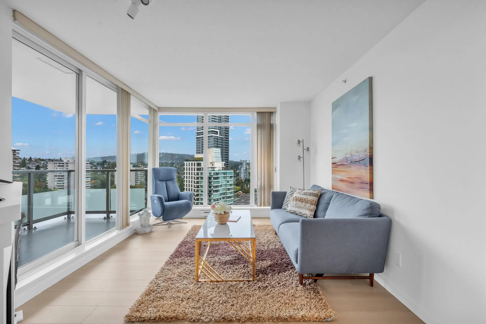 #2705 – 2133 Douglas Road