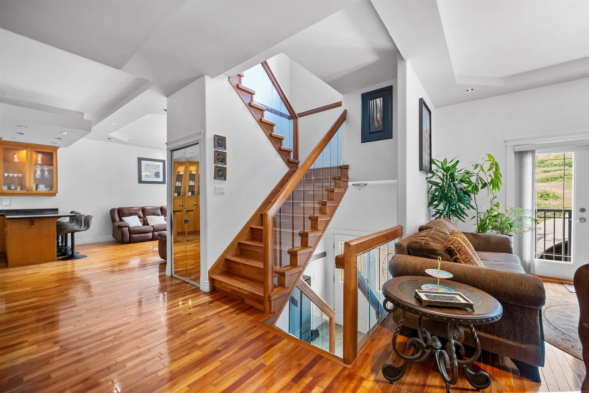 Photo 2 of 40 at 2253 Parkway Boulevard