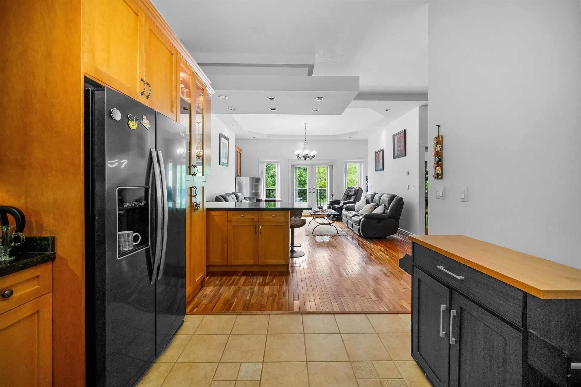 Photo 4 of 40 at 2253 Parkway Boulevard