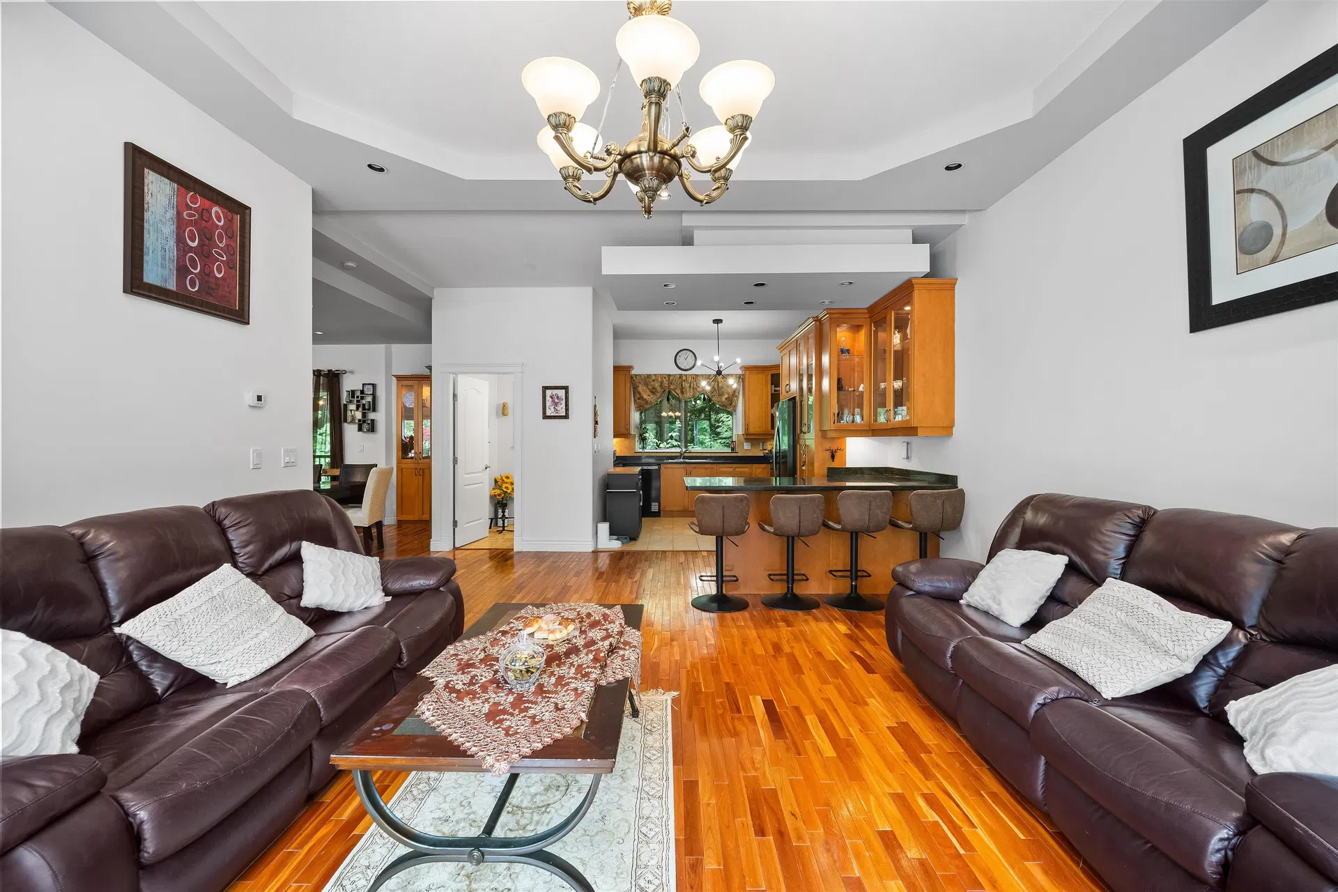 Photo 5 of 40 at 2253 Parkway Boulevard
