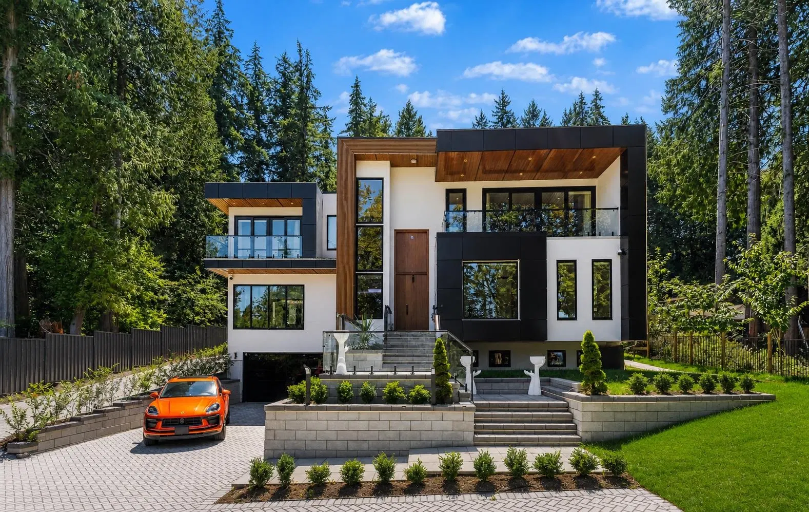 13046 Crescent Road