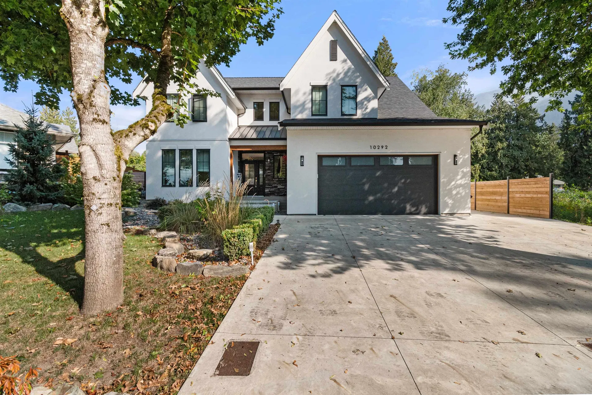 Photo 1 of 40 at 10292 Royalwood Boulevard