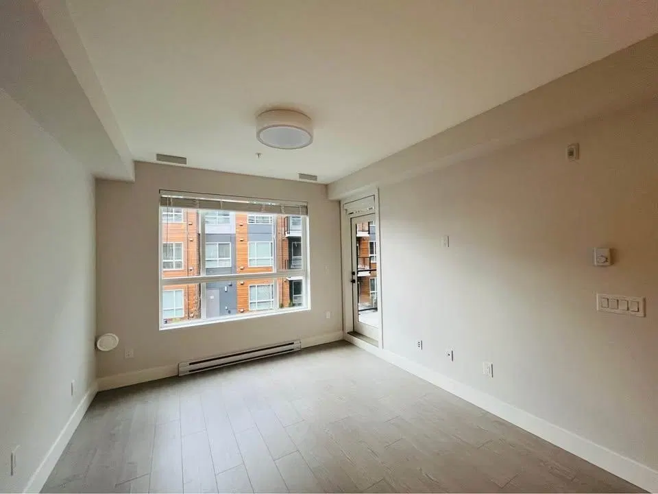 Photo 5 of 12 at 11655 Fraser Street