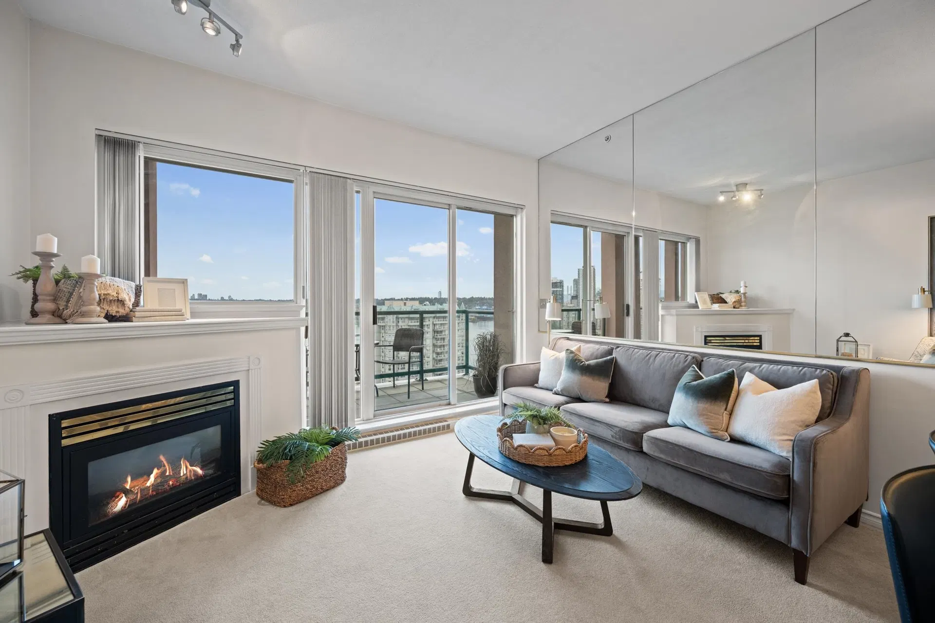 Photo 3 of 33 at #2102 – 10 Laguna Court
