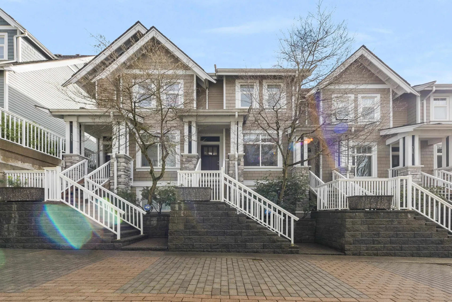 Photo 1 of 40 at 319 W 59th Avenue
