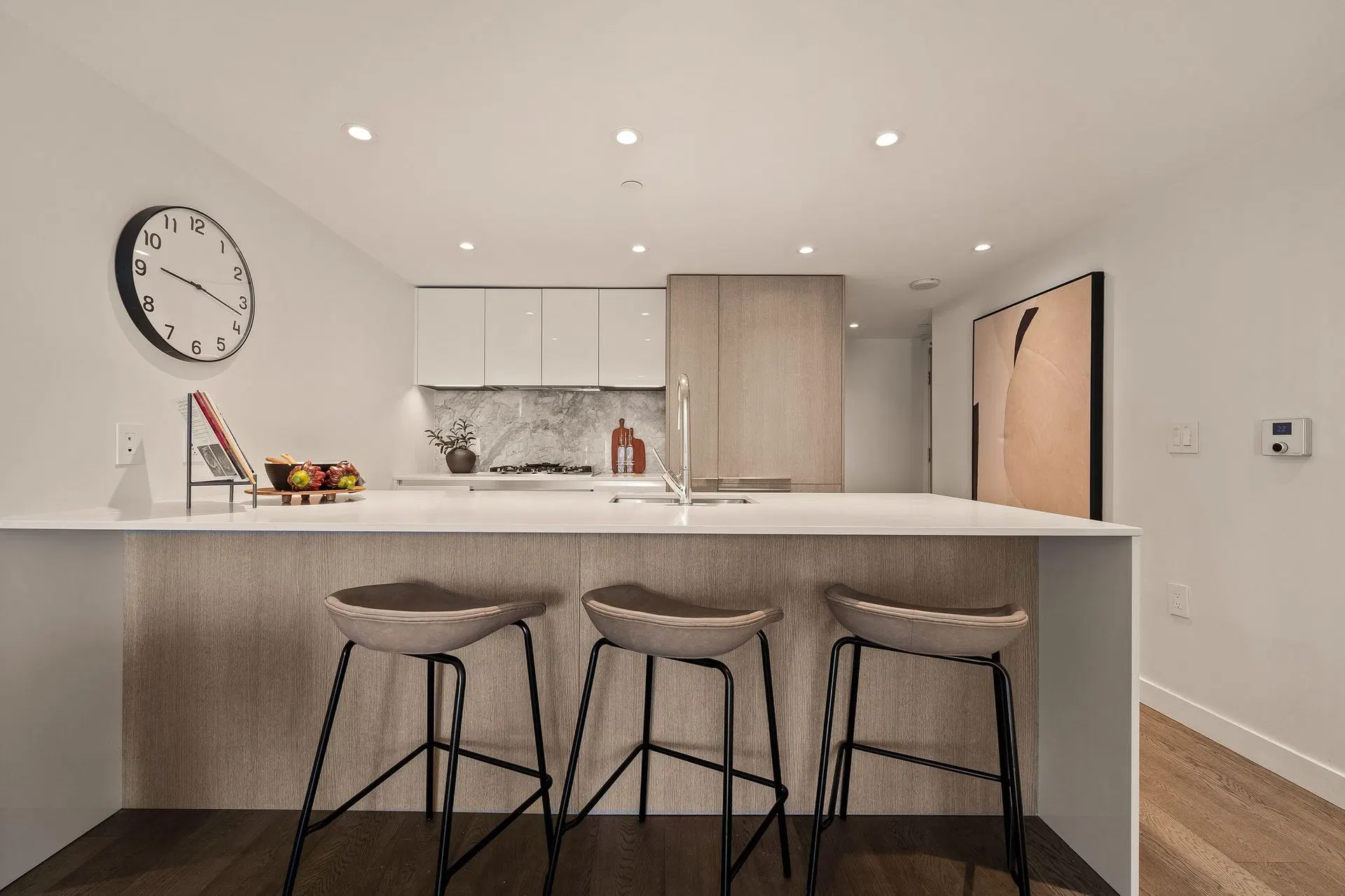 Photo 3 of 40 at #1610 – 1111 Richards Street