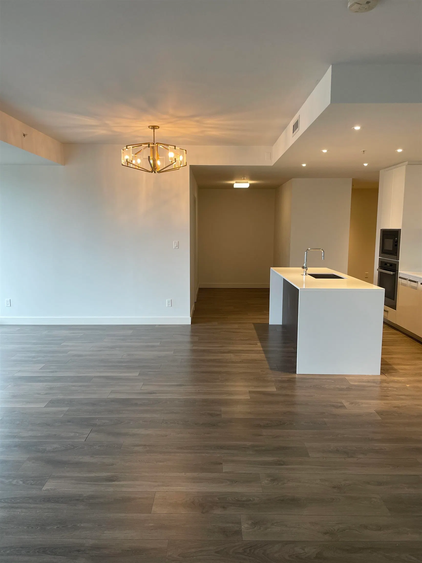 Photo 3 of 23 at #307 – 5699 Baillie Street
