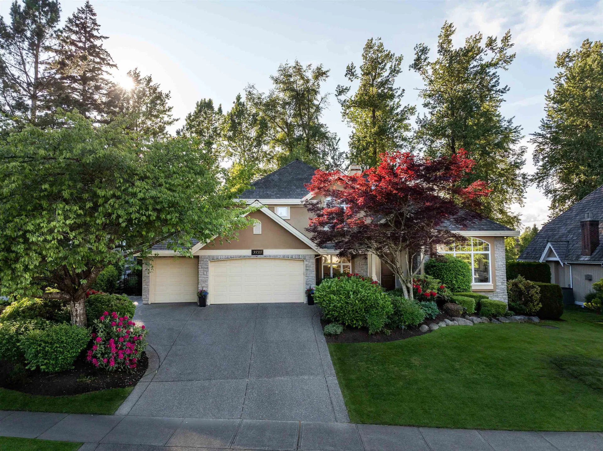 Photo 1 of 40 at 3733 Devonshire Drive