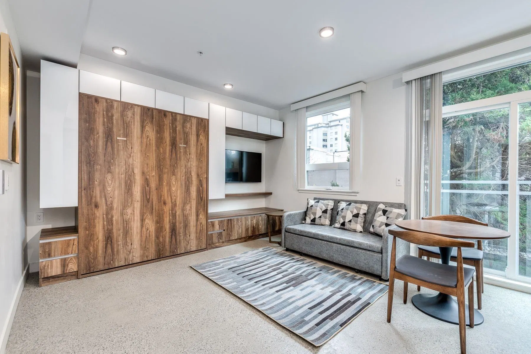 Photo 2 of 21 at #202 – 1170 Barclay Street