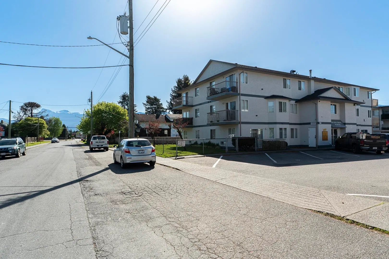 Photo 2 of 15 at #17 – 46160 Princess Avenue