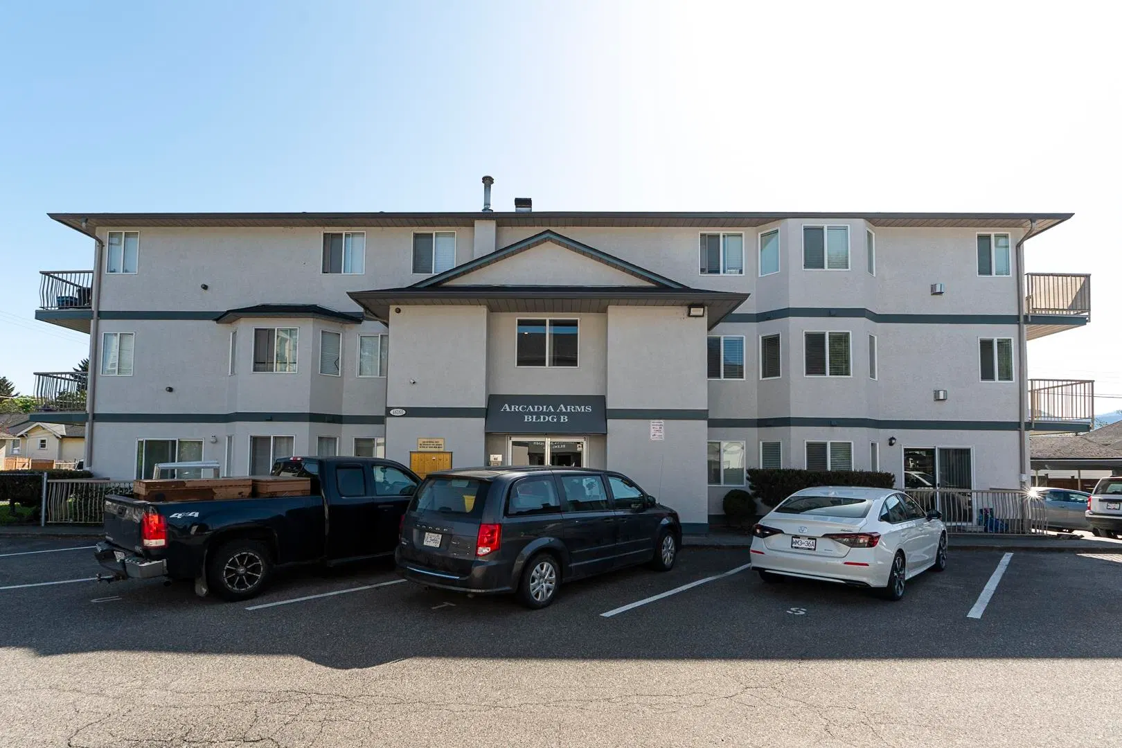 Photo 5 of 15 at #17 – 46160 Princess Avenue