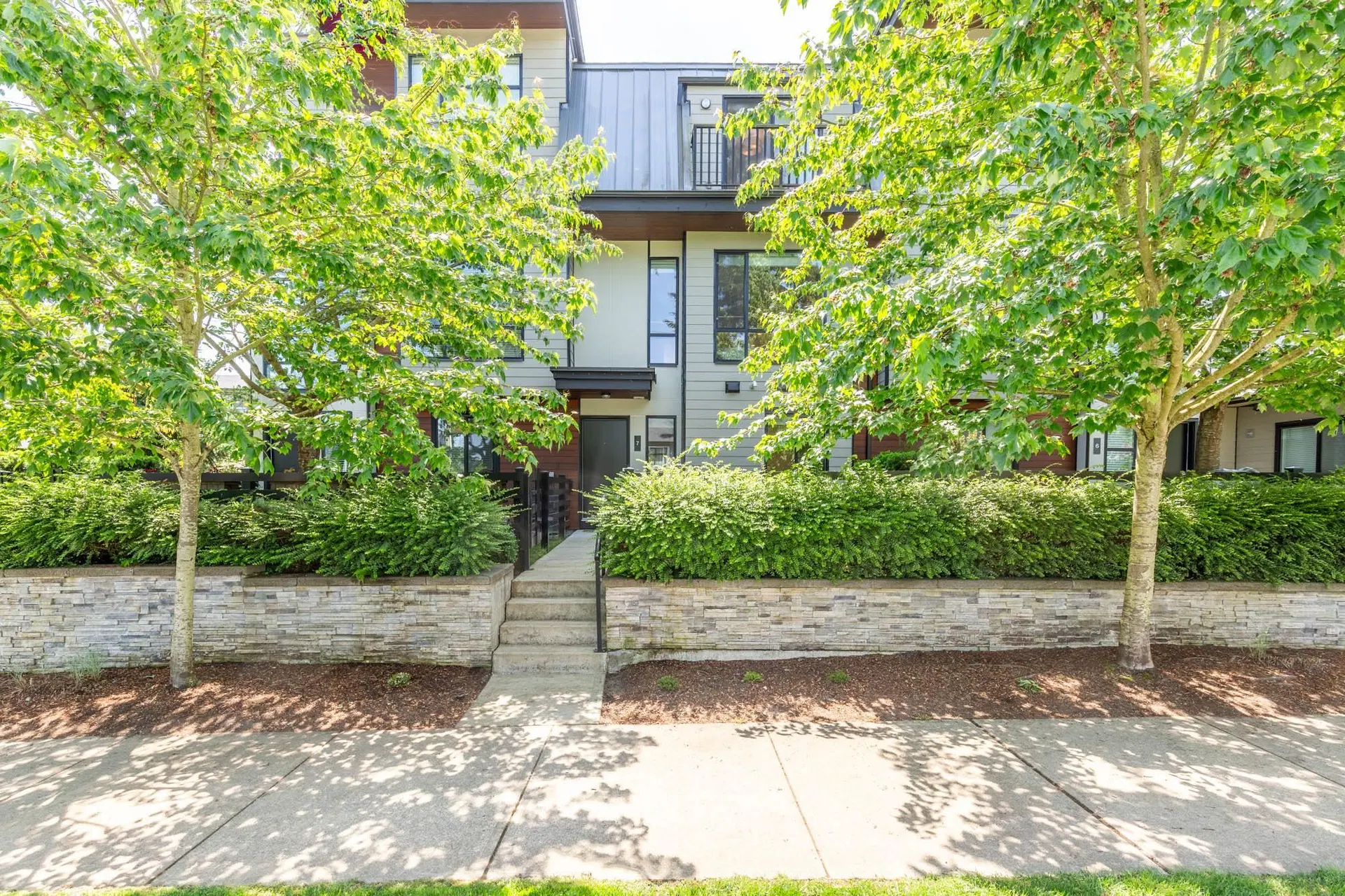 Photo 3 of 40 at #7 – 15688 28 Avenue