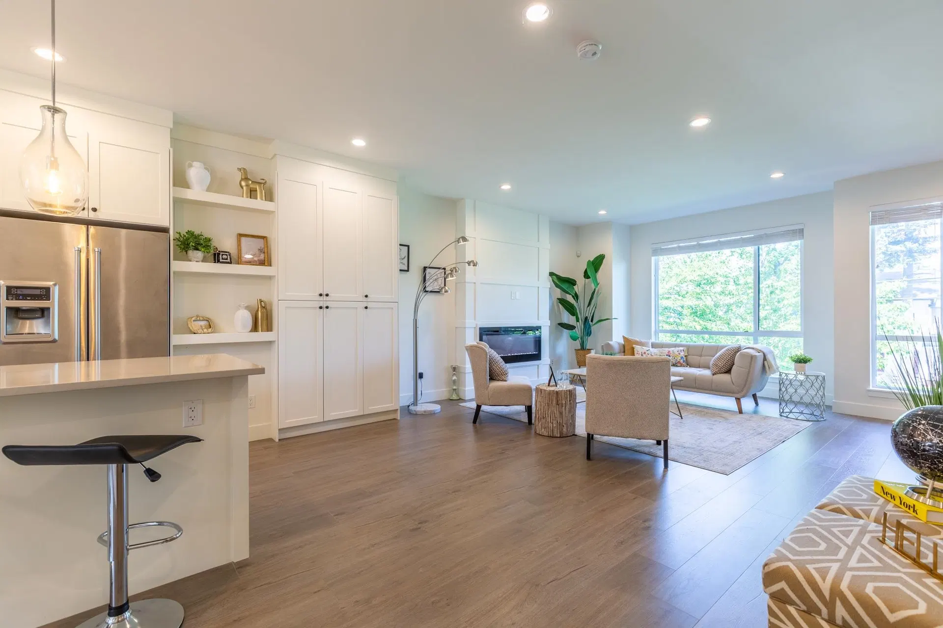Photo 5 of 40 at #7 – 15688 28 Avenue