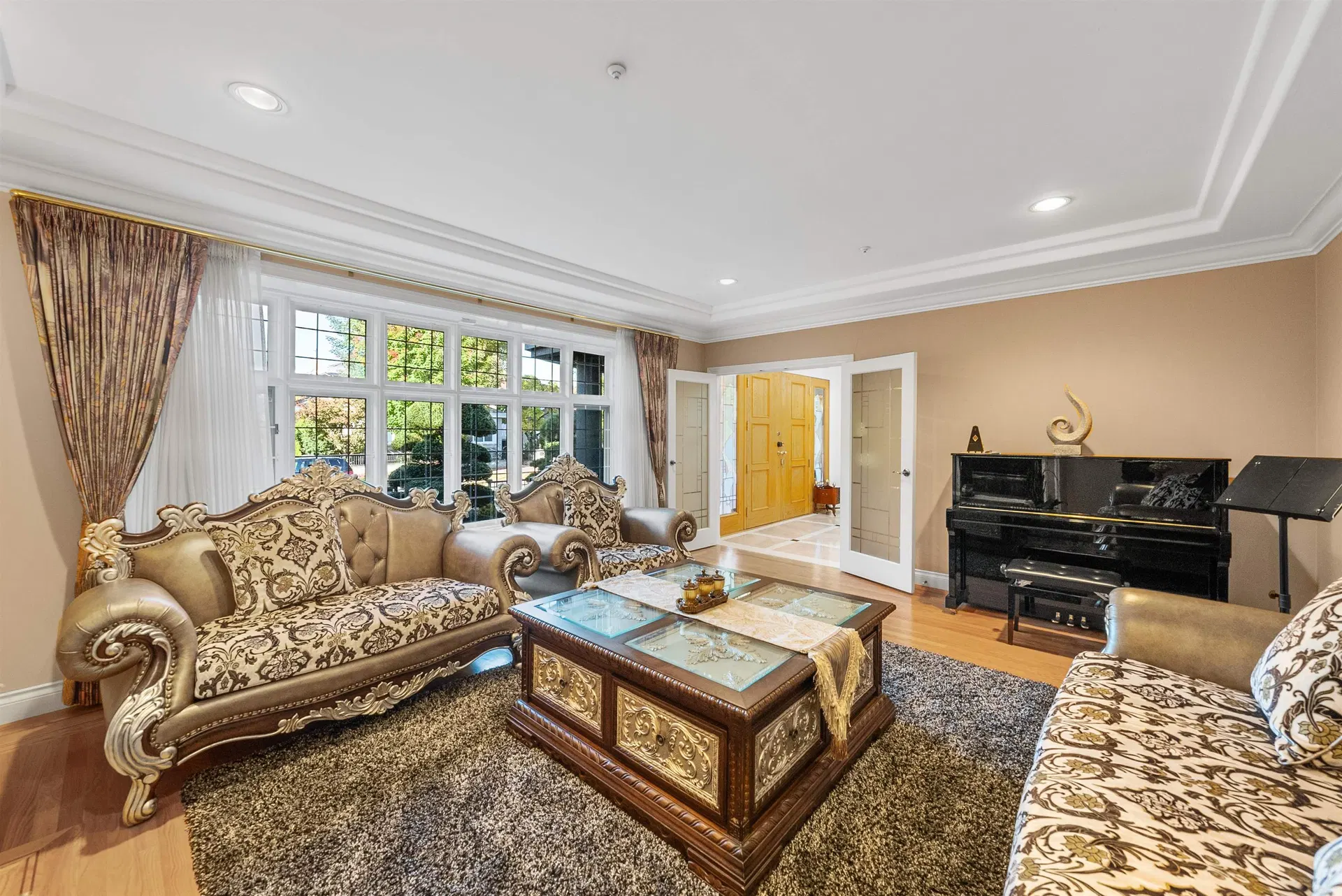 Photo 3 of 27 at 1426 W 48th Avenue