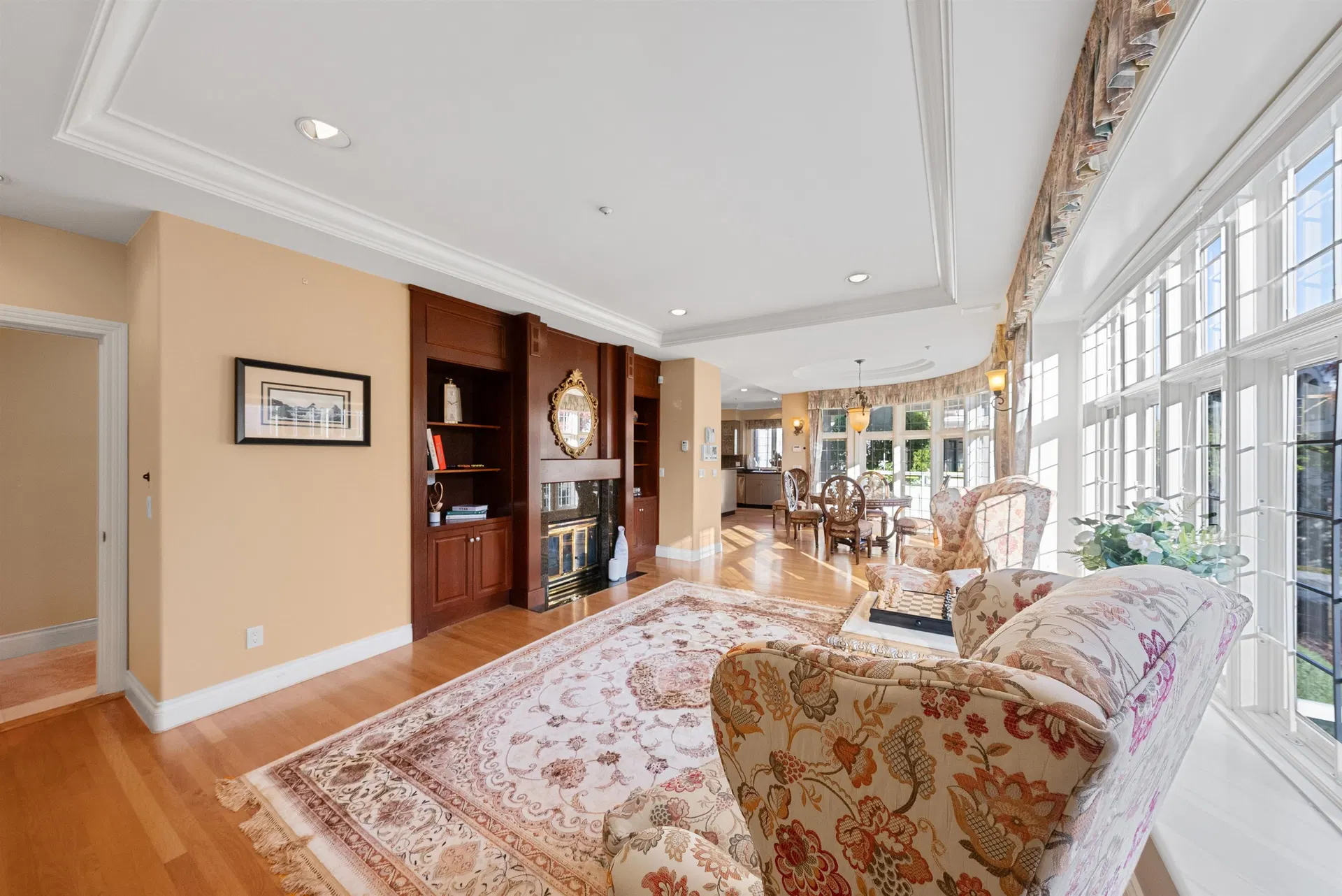 Photo 5 of 27 at 1426 W 48th Avenue