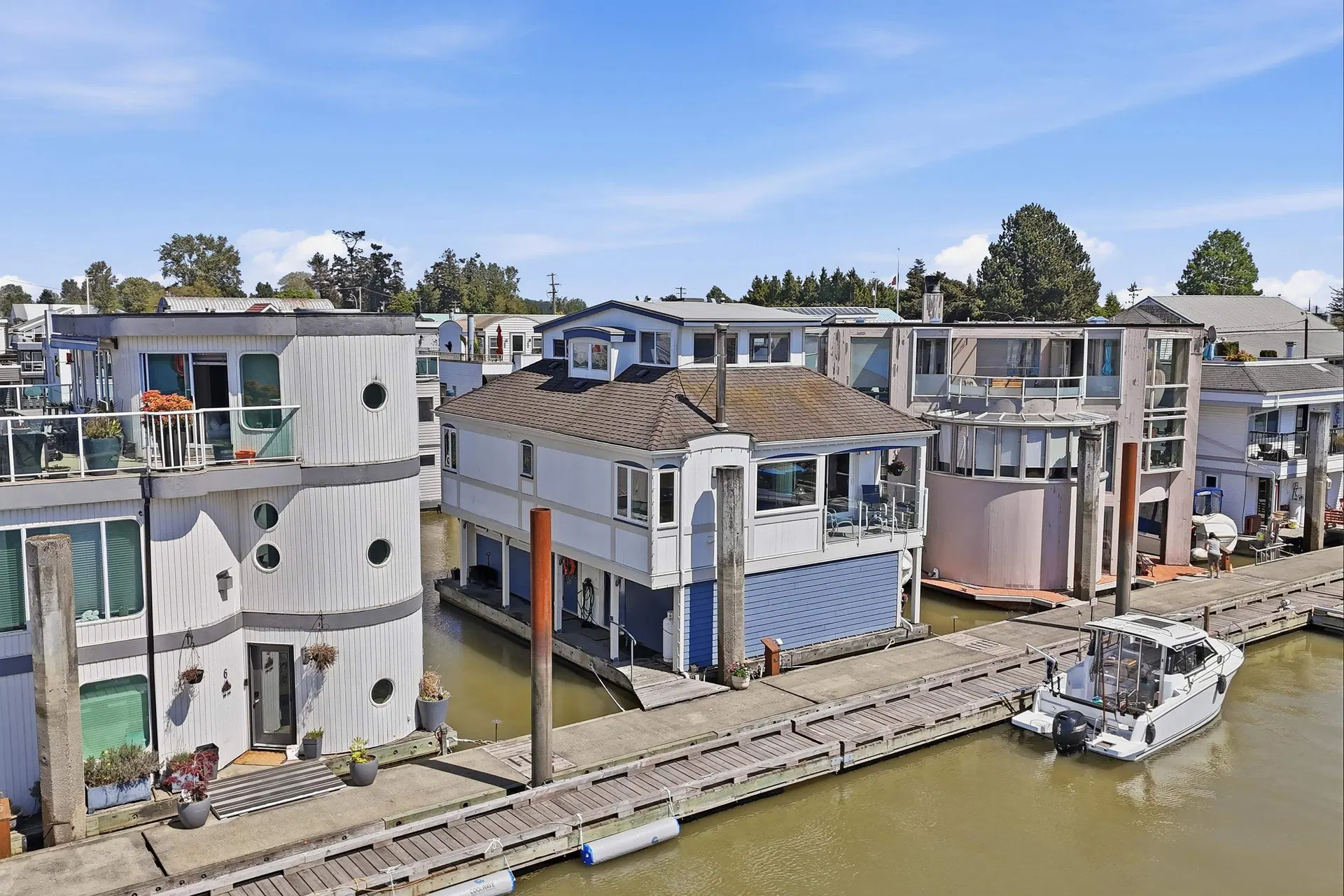 Photo 1 of 40 at #5 – 3459 W River Road