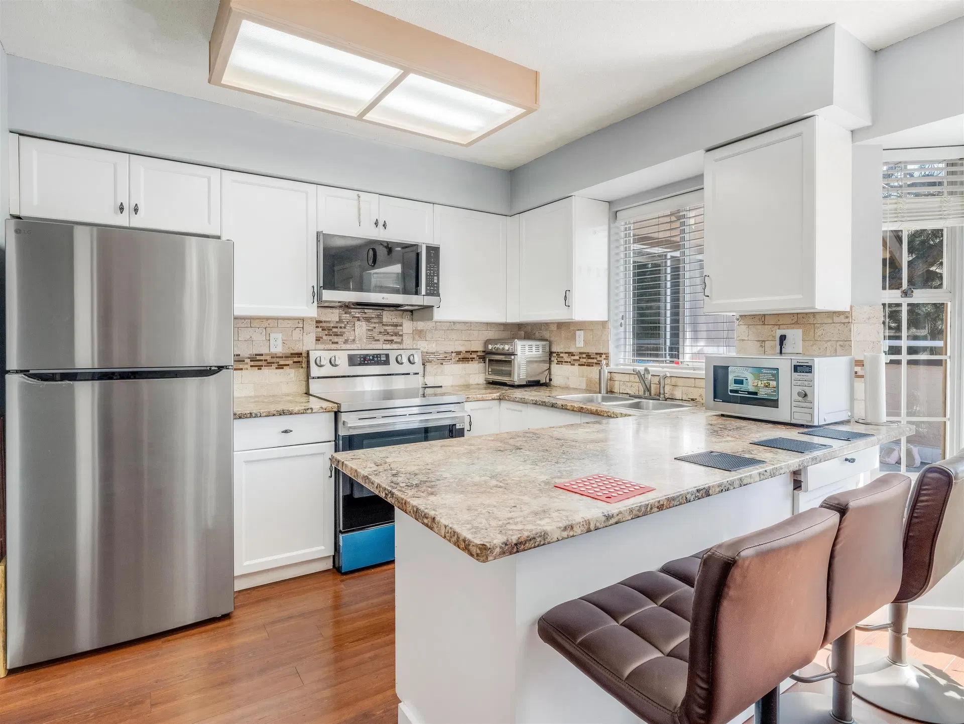 Photo 3 of 31 at #221 – 14861 98 Avenue